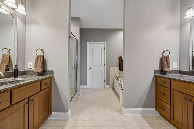 114 Hunt Crest Ct, Clarksville, TN 37043