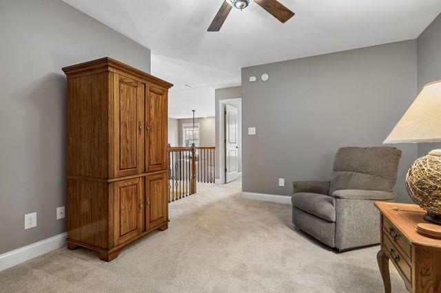 114 Hunt Crest Ct, Clarksville, TN 37043