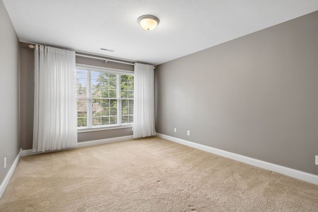 114 Hunt Crest Ct, Clarksville, TN 37043