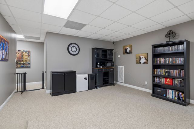 114 Hunt Crest Ct, Clarksville, TN 37043