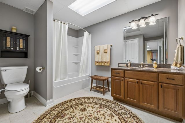 114 Hunt Crest Ct, Clarksville, TN 37043