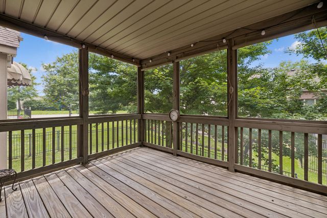114 Hunt Crest Ct, Clarksville, TN 37043