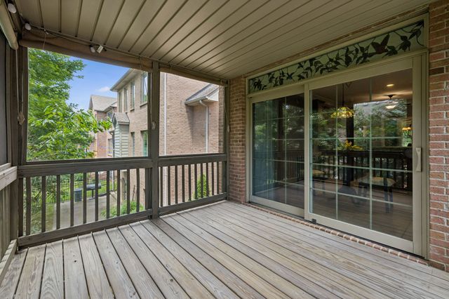 114 Hunt Crest Ct, Clarksville, TN 37043