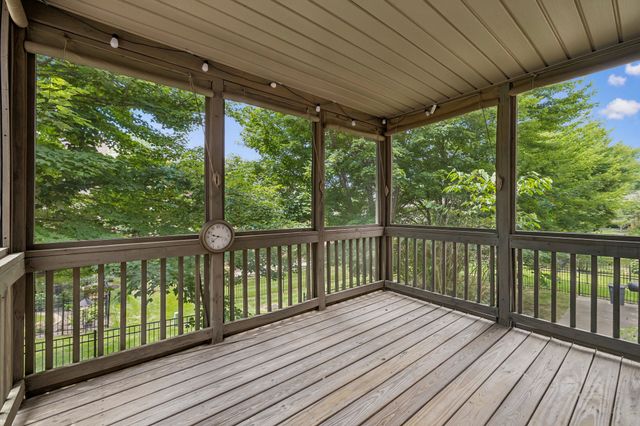 114 Hunt Crest Ct, Clarksville, TN 37043