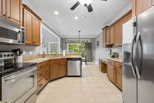 114 Hunt Crest Ct, Clarksville, TN 37043