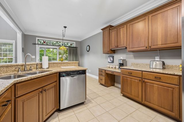 114 Hunt Crest Ct, Clarksville, TN 37043