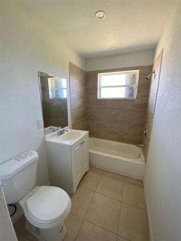 1654 43rd Street, West Palm Beach, FL 33407