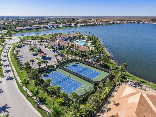 8685 Parkland Bay Drive, Parkland, FL 33076