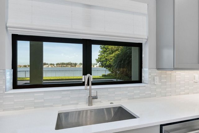 8685 Parkland Bay Drive, Parkland, FL 33076