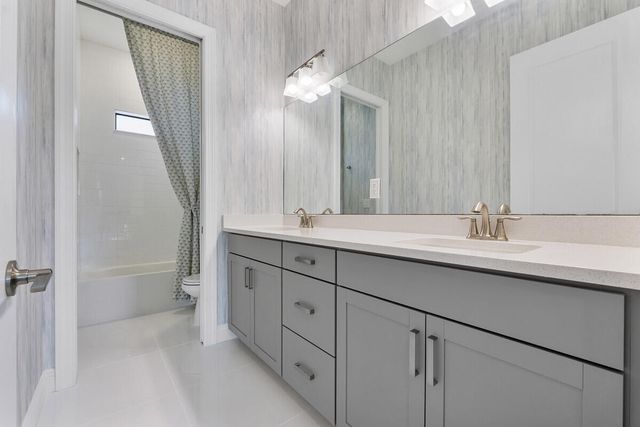 8685 Parkland Bay Drive, Parkland, FL 33076
