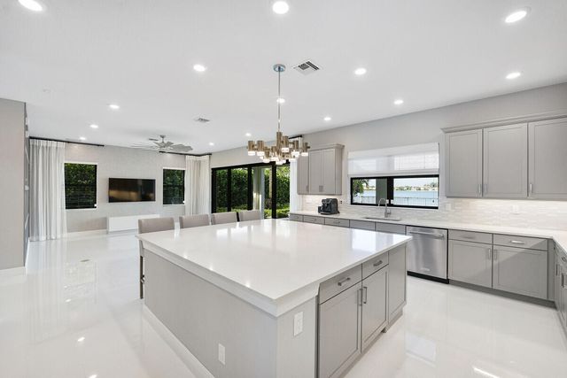 8685 Parkland Bay Drive, Parkland, FL 33076