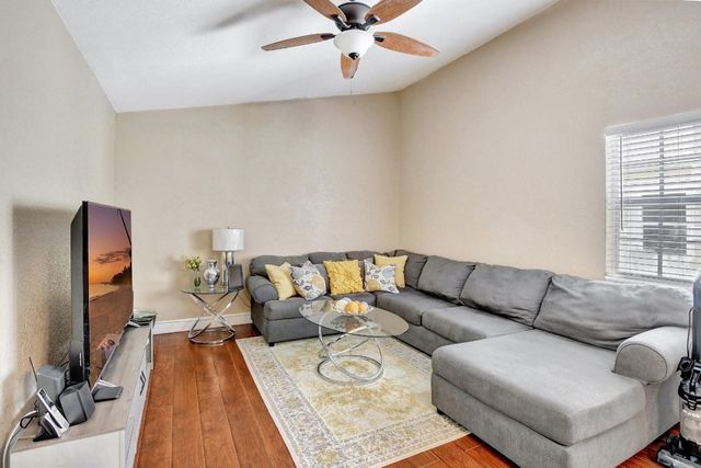 9725 NW 26th Court 4, Sunrise, FL 33322