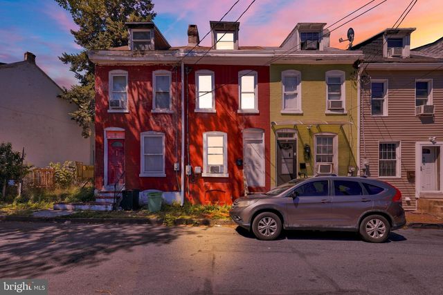 470 SPRING GARDEN ST, Reading, PA 19602