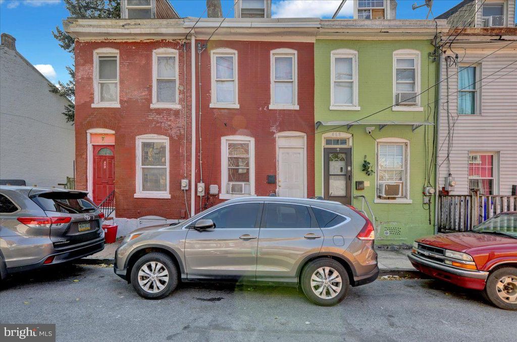 470 SPRING GARDEN ST, Reading, PA 19602