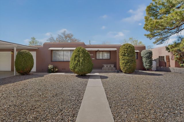 1025 Arizona Street SE, Albuquerque, NM 87108