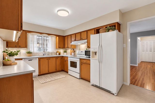 1025 Arizona Street SE, Albuquerque, NM 87108