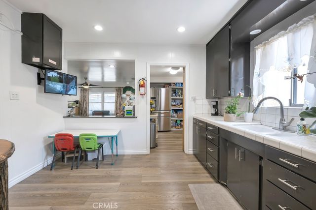 16040 Parthenia, North Hills, CA 91343