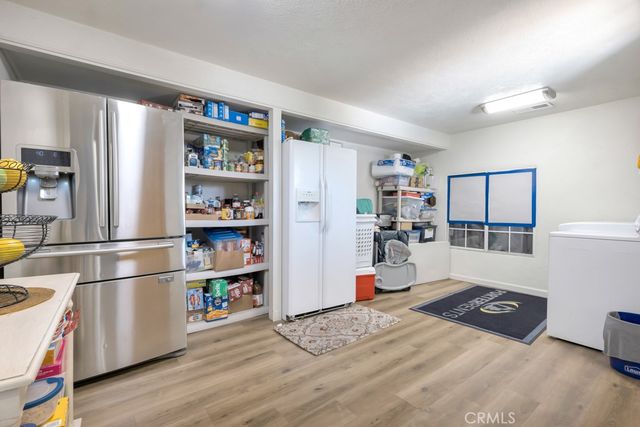 16040 Parthenia, North Hills, CA 91343
