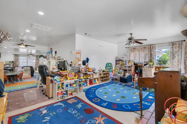 16040 Parthenia, North Hills, CA 91343