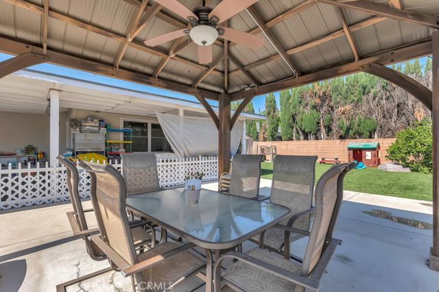 16040 Parthenia, North Hills, CA 91343