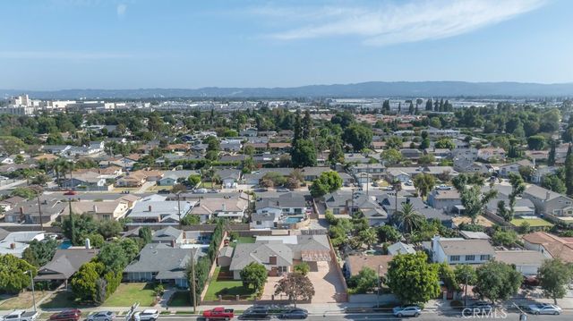 16040 Parthenia, North Hills, CA 91343