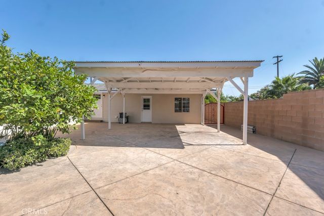 16040 Parthenia, North Hills, CA 91343