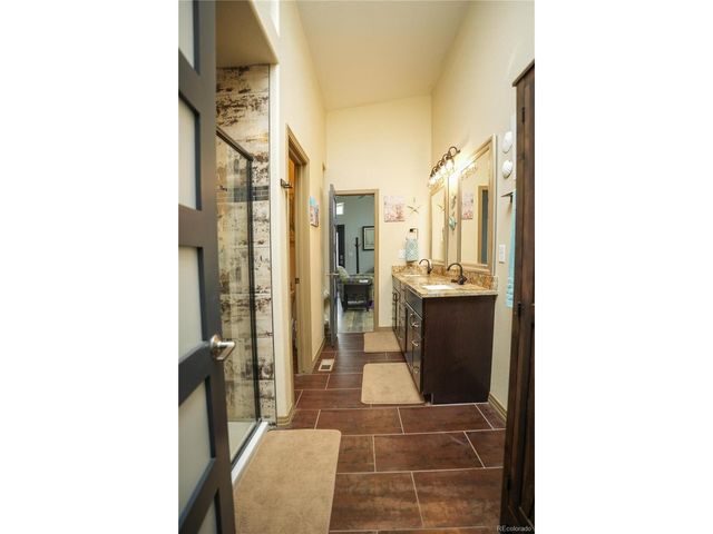 1404 Rowell Dr, Lyons, CO 80540