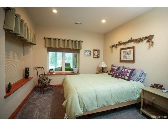 1404 Rowell Dr, Lyons, CO 80540