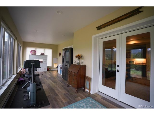 1404 Rowell Dr, Lyons, CO 80540