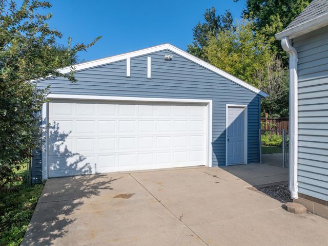 1409 7th Avenue NW, Rochester, MN 55901