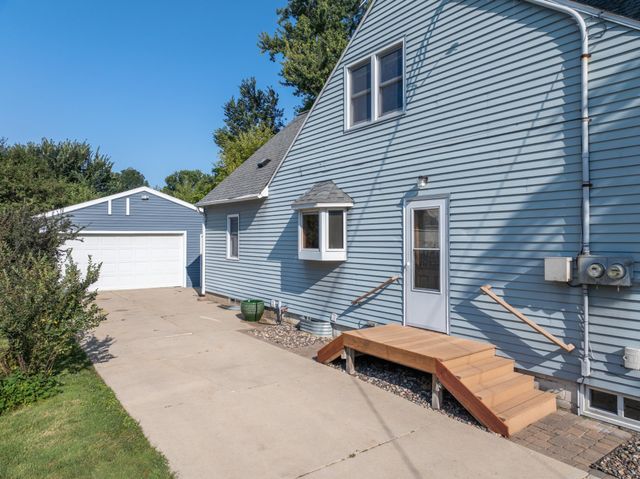 1409 7th Avenue NW, Rochester, MN 55901