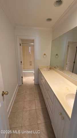 306 Colony Ridge Court, Ridgeland, MS 39157