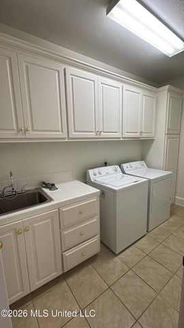 306 Colony Ridge Court, Ridgeland, MS 39157