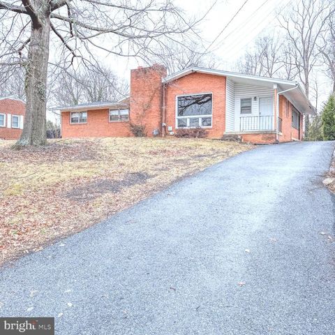 8305 FORT FOOTE RD, Fort Washington, MD 20744