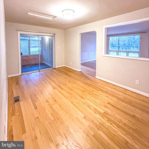 8305 FORT FOOTE RD, Fort Washington, MD 20744