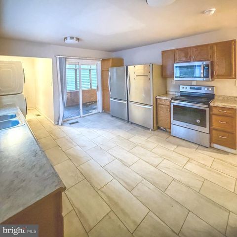 8305 FORT FOOTE RD, Fort Washington, MD 20744