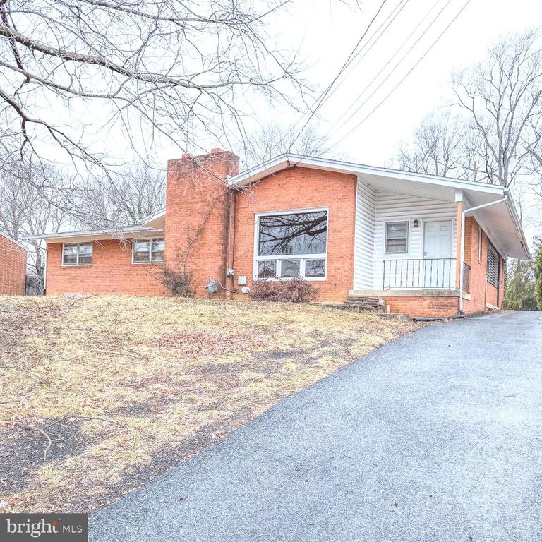 8305 FORT FOOTE RD, Fort Washington, MD 20744