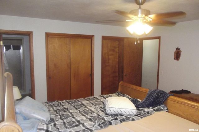 37 CRESTVIEW Drive, Chatham, IL 62629