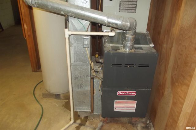 37 CRESTVIEW Drive, Chatham, IL 62629