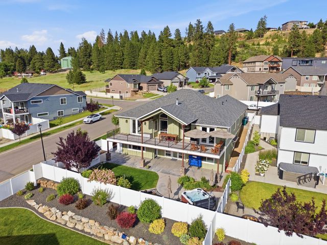 2604 S Seabiscuit Dr, Veradale, WA 99037