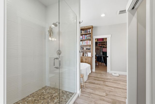 2604 S Seabiscuit Dr, Veradale, WA 99037