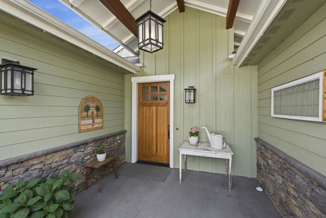 2604 S Seabiscuit Dr, Veradale, WA 99037