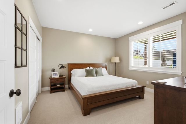 2604 S Seabiscuit Dr, Veradale, WA 99037