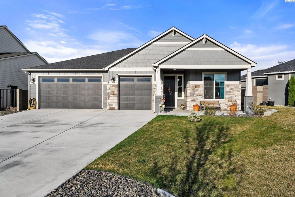 2564 Morris, Richland, WA 99352