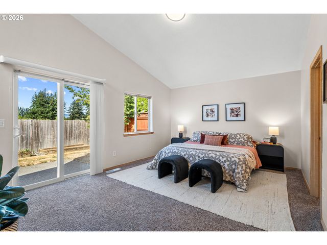 859 Sw 24th St, Troutdale, OR 97060