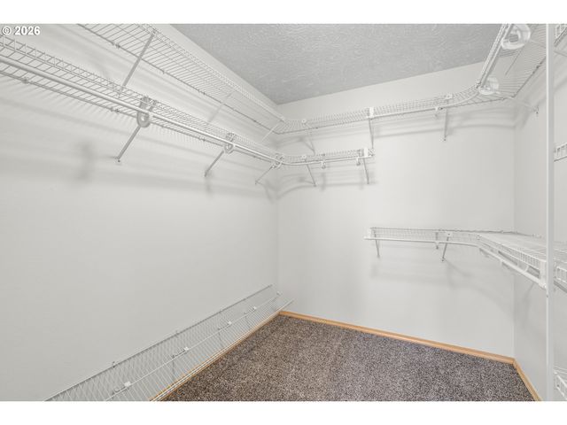 859 Sw 24th St, Troutdale, OR 97060