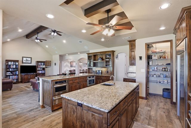 5225 County Road 304 Road, Grandview, TX 76050