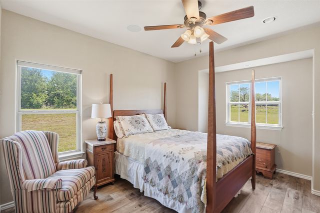 5225 County Road 304 Road, Grandview, TX 76050