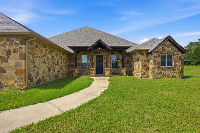 5225 County Road 304 Road, Grandview, TX 76050