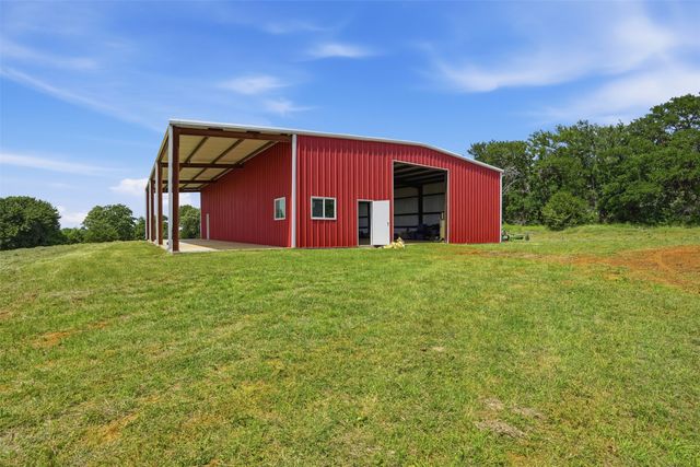 5225 County Road 304 Road, Grandview, TX 76050